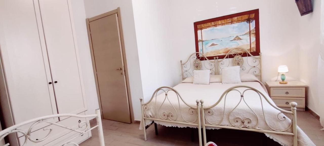 Bed and Breakfast La Porta Sulla Costa à San Pantaleo Extérieur photo