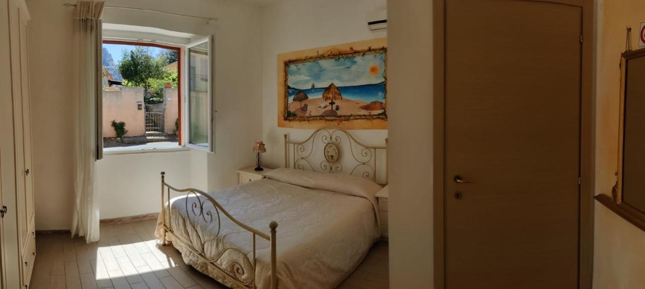 Bed and Breakfast La Porta Sulla Costa à San Pantaleo Extérieur photo