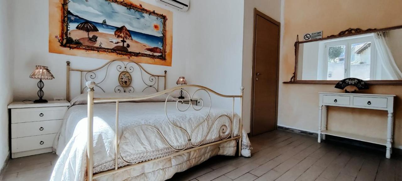 Bed and Breakfast La Porta Sulla Costa à San Pantaleo Extérieur photo
