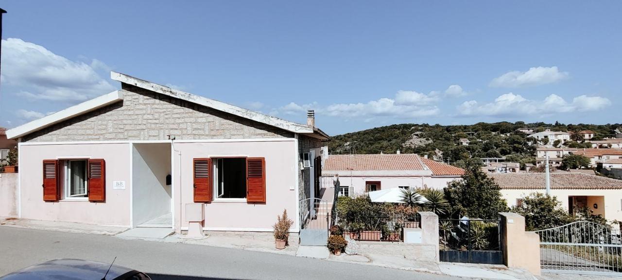 Bed and Breakfast La Porta Sulla Costa à San Pantaleo Extérieur photo