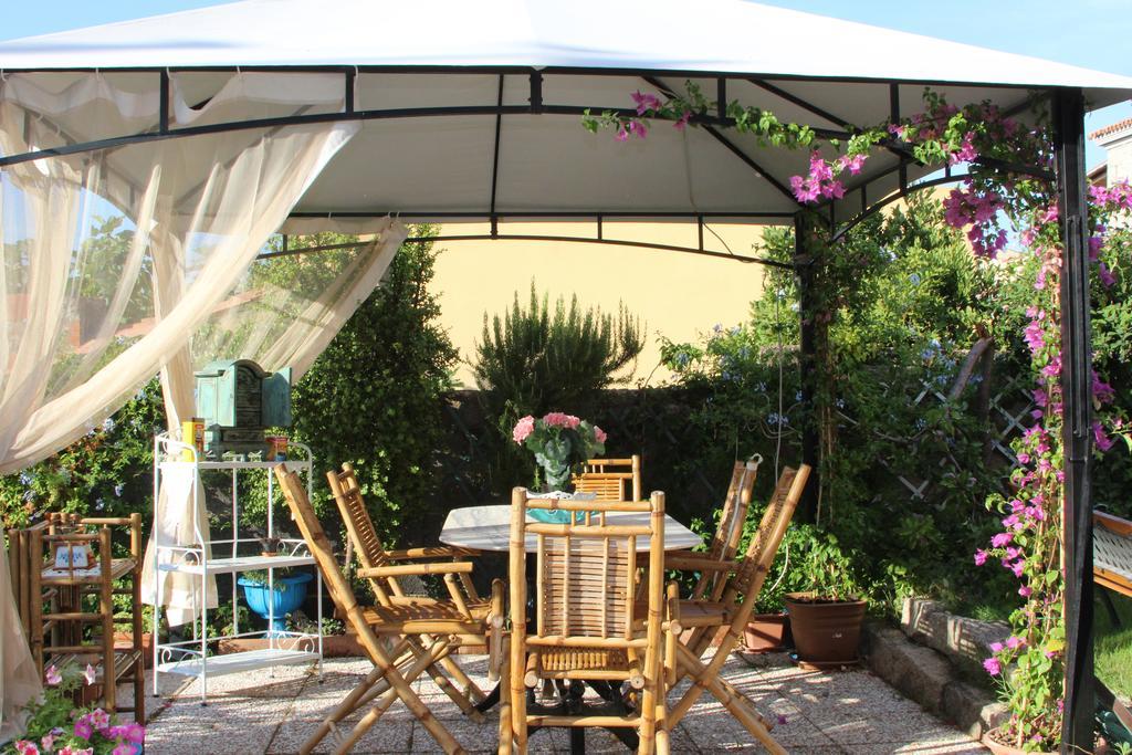 Bed and Breakfast La Porta Sulla Costa à San Pantaleo Extérieur photo