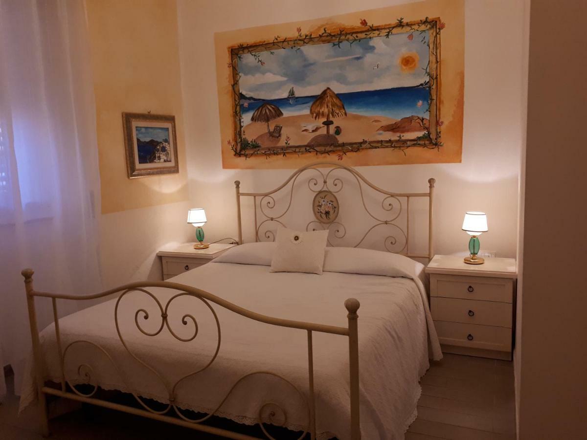 Bed and Breakfast La Porta Sulla Costa à San Pantaleo Extérieur photo
