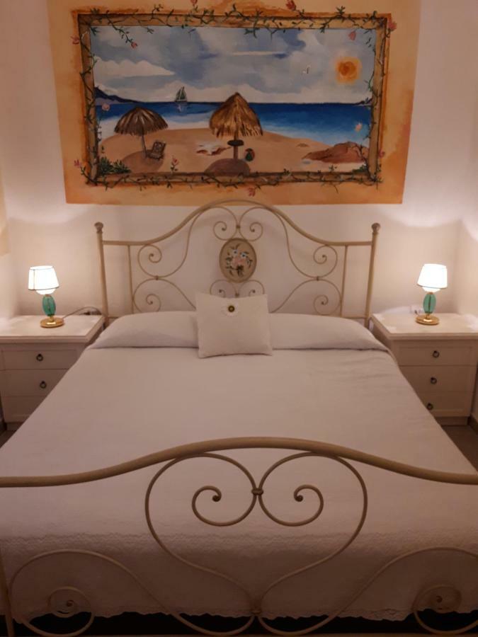 Bed and Breakfast La Porta Sulla Costa à San Pantaleo Extérieur photo